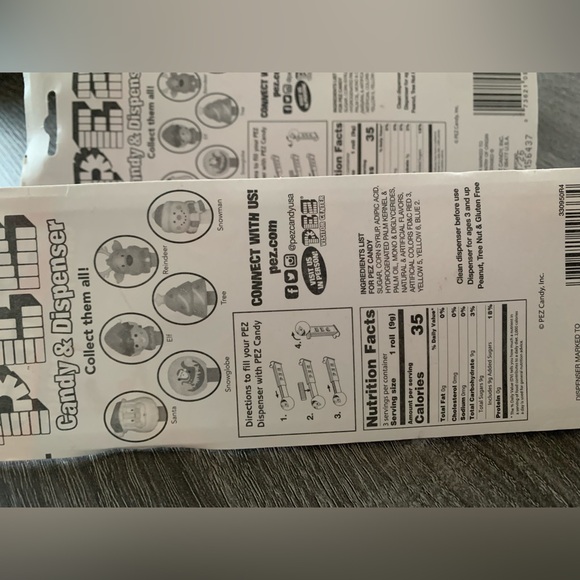 4 Piece Vintage Christmas PEZ Dispensers & Candy. NIB - Picture 5 of 8